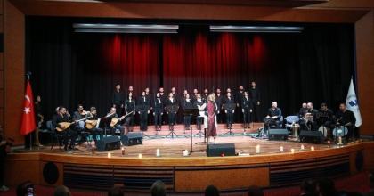 PAÜ TÜRK HALK MÜZİĞİ KOROSU MAKEDONYA YOLCUSU