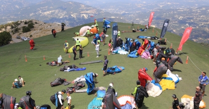 YAMAÇ PARAŞÜTÜ HEYECANI SÜRÜYOR