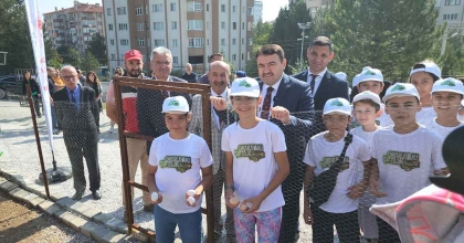 'OKULDAKİ ÇİFTLİK' PROJESİ İLE HASAT HEYECANI YAŞANDI  