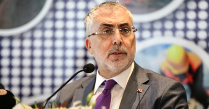 BAKAN IŞIKHAN: 1 MİLYONDAN FAZLA KİŞİYİ İŞLE BULUŞTURDU