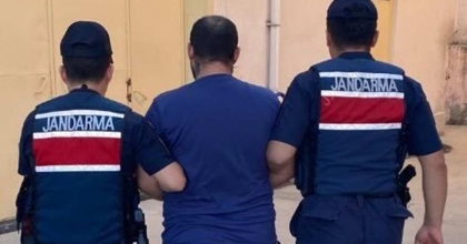 20 YILLA ARANIYORDU, JANDARMAYA YAKALANDI