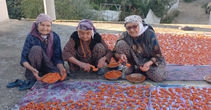 90 YAŞINDAKİ ÜÇ KADINDAN UZUN ÖMRÜN SIRRI