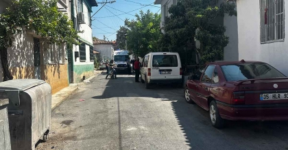 AKHİSAR'DA 60 YAŞINDAKİ ADAM EVİNDE ÖLÜ BULUNDU
