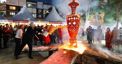 3. ULUSLARARASI MENEMEN ÇÖMLEK FESTİVALİ BAŞLADI
