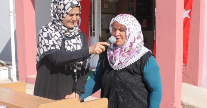 MEZUN OLDUĞU OKULDA 59 YIL SONRA ŞİİR OKUDU