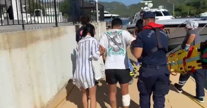 DENİZDE YARALANAN VATANDAŞA TIBBİ TAHLİYE  