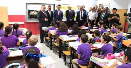 AYDIN’DA İLK DERS ZİLİ ÇALDI