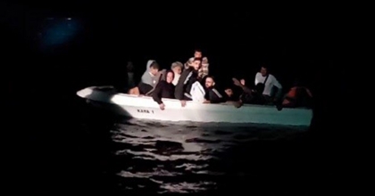 BODRUM'DA 51 DÜZENSİZ GÖÇMEN KURTARILDI