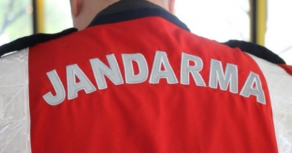 ÇALIŞMA İZNİ OLMAYAN ŞAHISLAR JANDARMAYA YAKALANDI