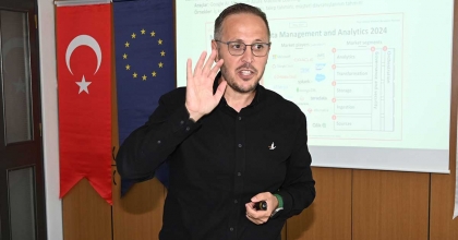 DİJİTAL DÖNÜŞÜM ANLATILACAK