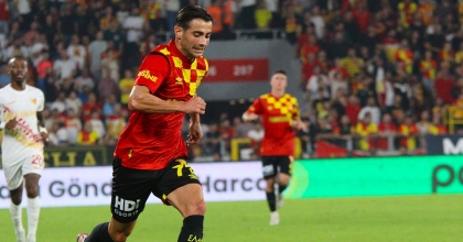 GÖZTEPE'DE OGÜN BAYRAK SEVİNCİ