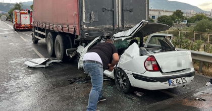  HURDAYA DÖNEN ARAÇTAN SAĞ ÇIKTI