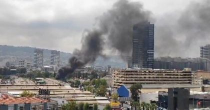 İZMİR'DE OTO TAMİRCİ DÜKKANINDA YANGIN