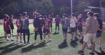 KALINKOZ HOCASINI ARIYOR