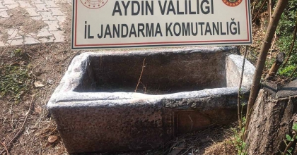 KARACASU’DA BOŞ LAHİT MEZAR ELE GEÇİRİLDİ