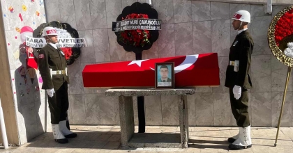 KAZADA ÖLEN ASTSUBAY ASKERİ TÖRENLE DEFNEDİLDİ