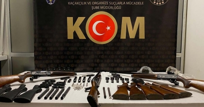 KÜTAHYA'DA KAÇAK SİLAH OPERASYONU
