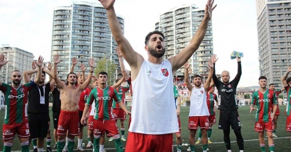 KARŞIYAKA'DA ENES NALBANTOĞLU RÜZGARI