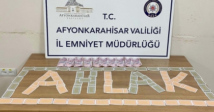 KUMAR OYNAYAN 4 KİŞİ POLİS BASKININDA YAKALANDI