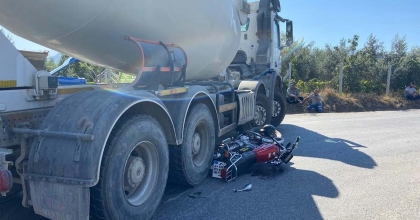 MANİSA’DA KAMYONETLE ÇARPIŞAN MOTOSİKLET SÜRÜCÜSÜ HAYATINI KAYBETTİ