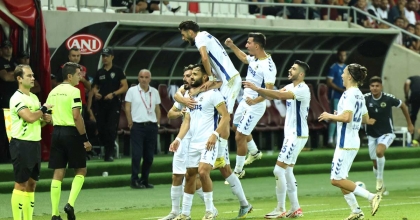 MENEMEN FK, 2’DE 2 YAPTI