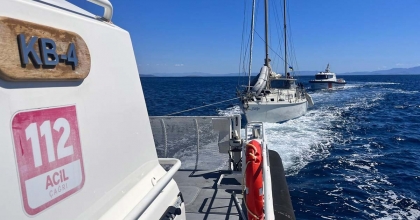ROTASI İTALYA OLAN TEKNEDE 28 DÜZENSİZ GÖÇMEN YAKALANDI