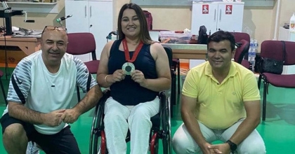 ŞAMPİYON SPORCU EROĞLU FETHİYE'DE GENÇ SPORCULARLA BULUŞTU