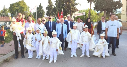 ERKEKLİĞE İLK ADIMLARINI ATTILAR