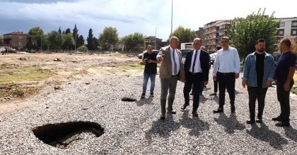 TURGUTLU'DA SAĞANAK YAĞIŞ HASARA NEDEN OLDU