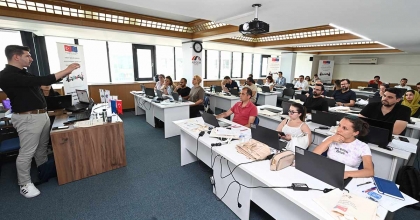 ÜRETKEN YAPAY ZEKA EĞİTİM SEMİNERLERİ TAMAMLANDI