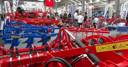 UŞAK TARIM VE HAYVANCILIK TEKNOLOJİLERİ FUARI KAPILARINI AÇTI