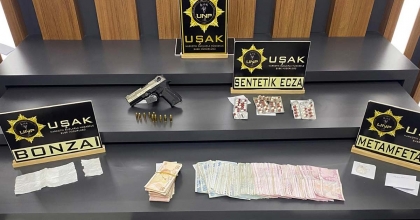 UŞAK'TAKİ UYUŞTURUCU OPERASYONUNDA 9 ŞÜPHELİ TUTUKLANDI