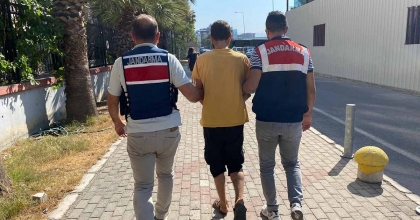 YABANCI UYRUKLU TERÖR ÖRGÜTÜ ÜYESİ İZMİR'DE YAKALANDI