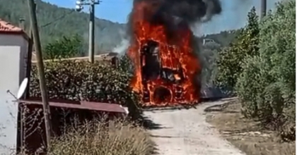 YATAĞAN’DA HAFRİYAT YÜKLÜ KAMYON ALEVLERE TESLİM OLDU