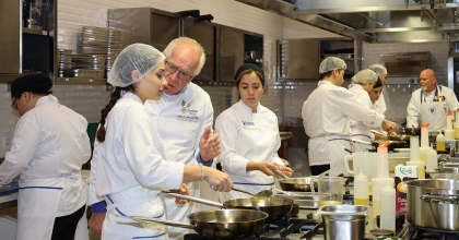 AMERİKALI ŞEFLER, TÜRK GENÇ ŞEFLERLE MUTFAĞA GİRDİ