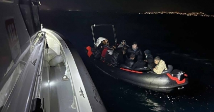 AYDIN’DA 15 DÜZENSİZ GÖÇMEN KURTARILDI  