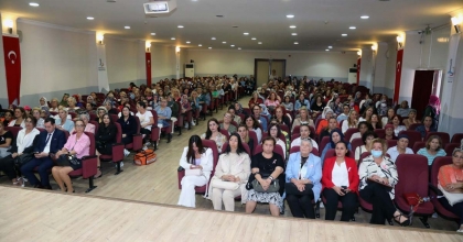  BAYRAKLI’DA MEME KANSERİ FARKINDALIK SEMİNERİ