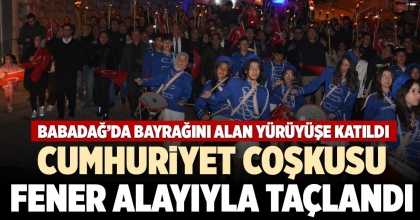 CUMHURİYET COŞKUSU FENER ALAYIYLA TAÇLANDI