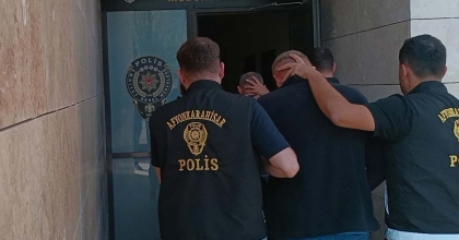 SÜRÜCÜYÜ DARP EDEN 3 ŞAHSI POLİS YAKALADI