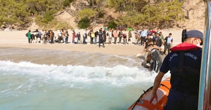 CENNET KOYDA 49 DÜZENSİZ GÖÇMEN YAKALANDI