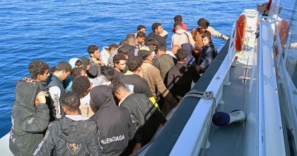  DATÇA’DA 46 DÜZENSİZ GÖÇMEN YAKALANDI