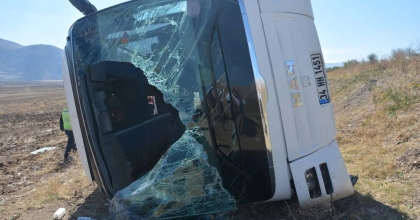 DEVRİLEN OTOBÜSTE YARALANAN 22 JAPON TURİSTTEN 20'Sİ TABURCU EDİLDİ
