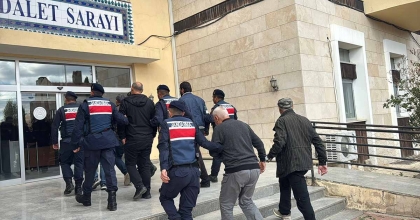 SİT ALANINDA KAÇAK KAZI YAPAN 8 KİŞİDEN 2’Sİ TUTUKLANDI