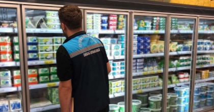 EMİRDAĞ’DA ZİNCİR MARKETLERE YÖNELİK DENETİM