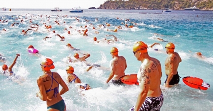 FETHİYE’DE AÇIK SU YÜZME YARIŞI GERÇEKLEŞTİRİLDİ