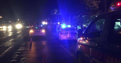 GERMENCİK'TE MİNİBÜS İLE ÇEKİCİ ÇARPIŞTI: 3 YARALI