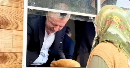 HALK EKMEK BÜFESİNDE EKMEK SATTI