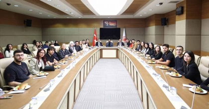 HUKUK ÖĞRENCİLERİNDEN TBMM ZİYARETİ