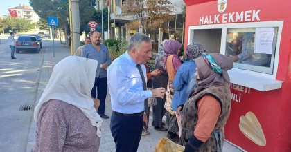 İKİ İLÇEDE DAHA HALK EKMEK SATIŞI BAŞLADI