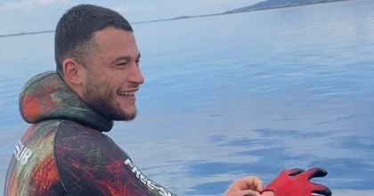 İZMİR'DE 23 YAŞINDAKİ GENÇ KAZADA HAYATINI KAYBETTİ